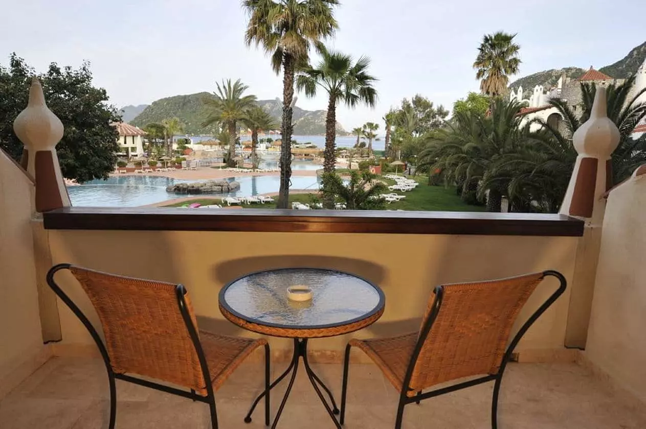 1469336_90_z (Copy).jpg